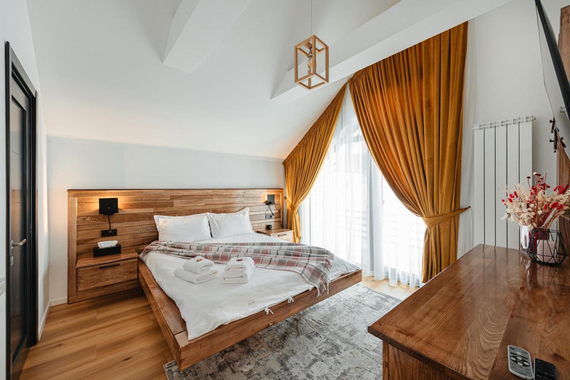 Elviu Guesthouse Gyilkostó Kültér fotó